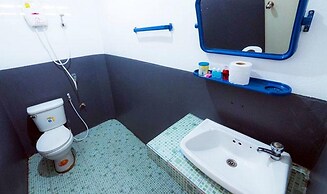 Asia Blue - Beach Hostel Hacienda - Bed in 4-bed Dormitory Room
