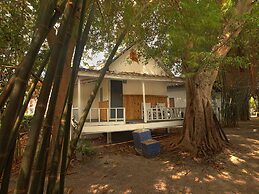 Asia Blue - Beach Hostel Hacienda - Bed in 4-bed Dormitory Room
