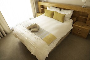 Fully Equipped Self Catering Unit