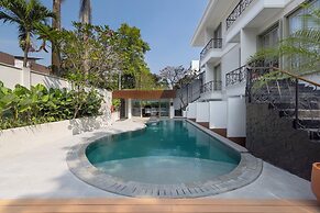 Artotel Casa Hang Tuah