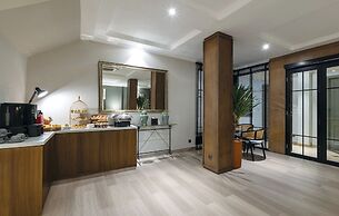 Artotel Casa Hang Tuah