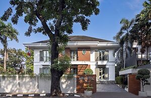 Artotel Casa Hang Tuah