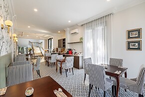 Artotel Casa Hang Tuah