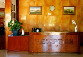Galu Inn