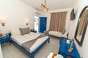 Lunar Santorini Hotel