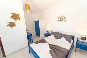 Lunar Santorini Hotel