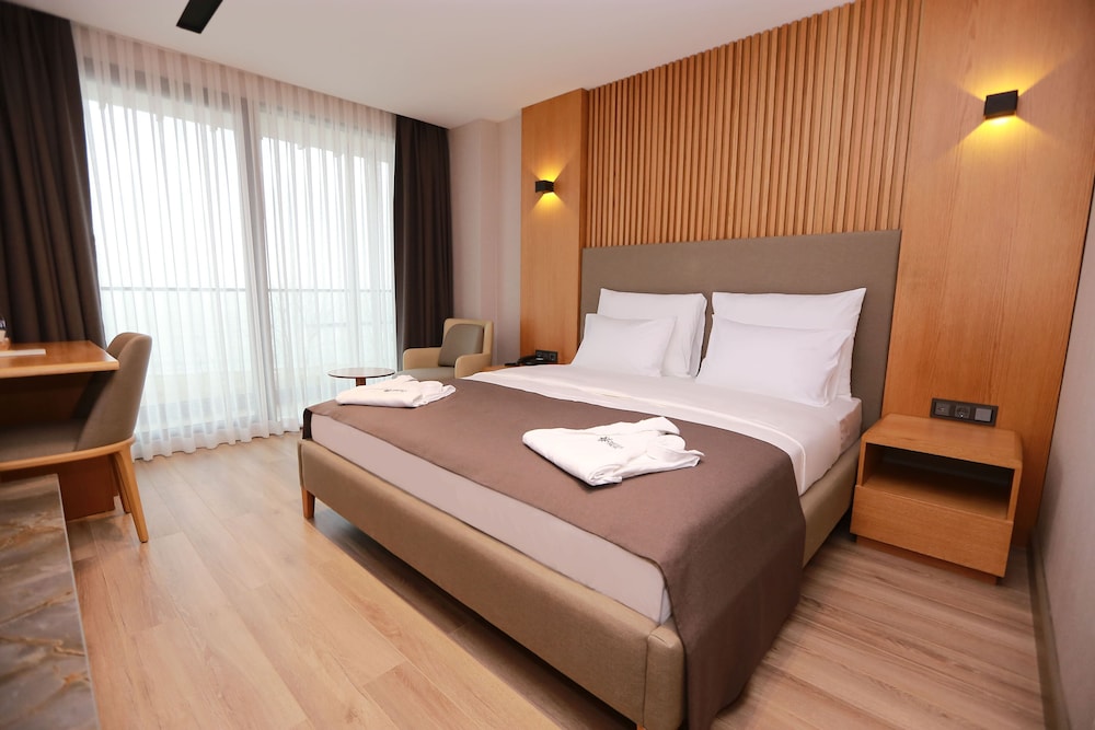 Pikola Otel