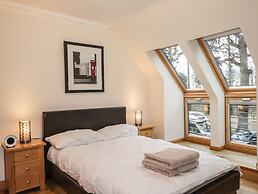 1 The Coach House