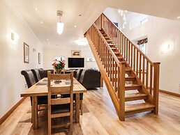 1 The Coach House