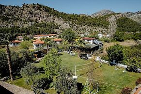 Bybassios Hotel