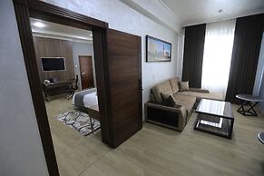 Chinor Hotel