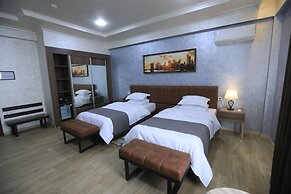 Chinor Hotel