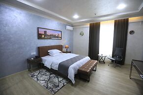 Chinor Hotel