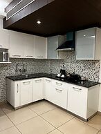 Yuhi Suites