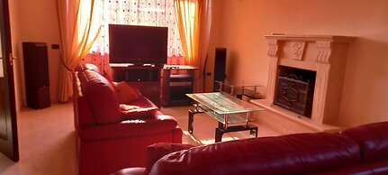 Immaculate 4-bed House in Cassino Villa Aurora