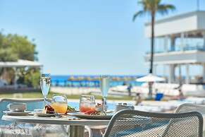 So White Beach Resort
