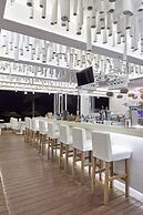 So White Beach Resort