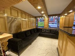 Ganj Hotel
