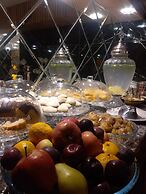 Ganj Hotel