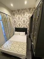 Ganj Hotel