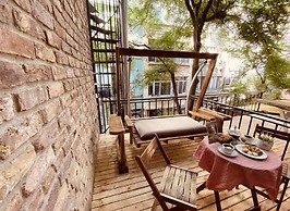 Ganj Hotel