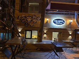 Ganj Hotel