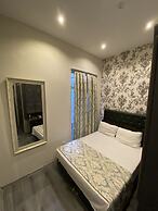Ganj Hotel