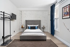 François-Denis Apartments