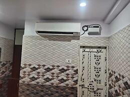 Sri Mahalakshmi Deluxe Lodge