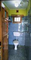 Too Guest House