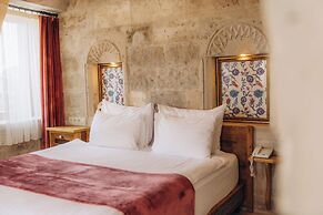 Sah Saray Cave Suites Halal Hotel