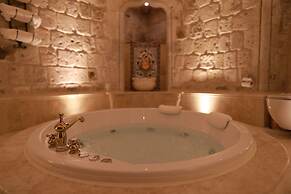 Sah Saray Cave Suites Halal Hotel