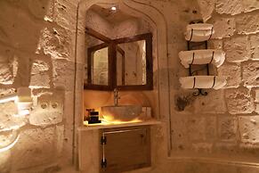 Sah Saray Cave Suites Halal Hotel