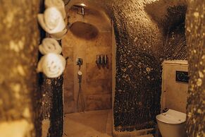 Sah Saray Cave Suites Halal Hotel