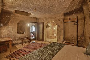 Sah Saray Cave Suites Halal Hotel