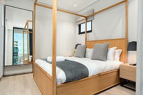 16 on Bree Luxury Apartments