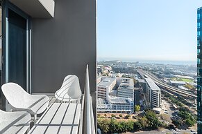 16 on Bree Luxury Apartments