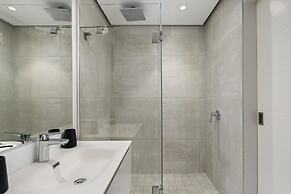 16 on Bree Luxury Apartments