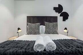 16 on Bree Luxury Apartments