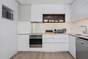 16 on Bree Luxury Apartments