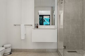 16 on Bree Luxury Apartments