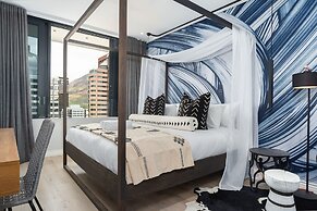 16 on Bree Luxury Apartments