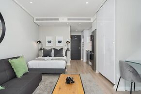 16 on Bree Luxury Apartments