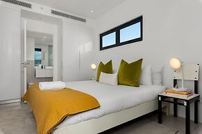 16 on Bree Luxury Apartments