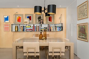 16 on Bree Luxury Apartments