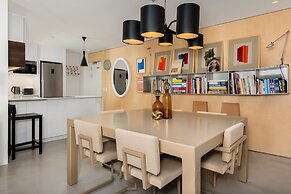 16 on Bree Luxury Apartments