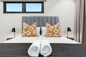 16 on Bree Luxury Apartments