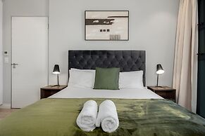 16 on Bree Luxury Apartments