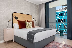 16 on Bree Luxury Apartments