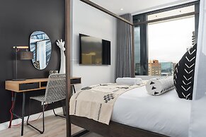16 on Bree Luxury Apartments